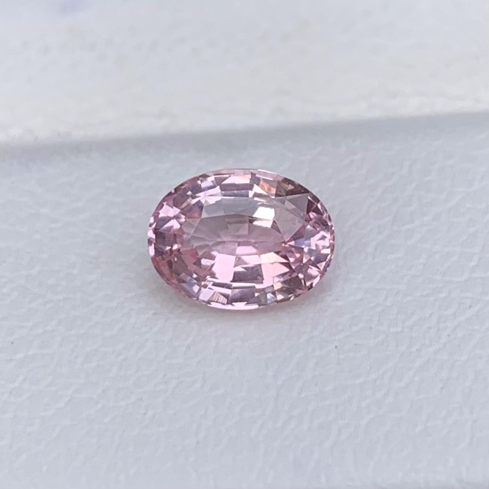 Blush Peach Sapphire 1.16ct (UH) - Baza Boutique
