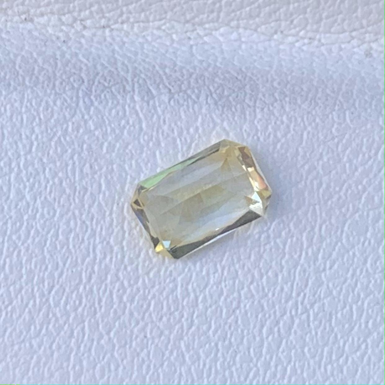 Yellow Sapphire 1.02ct (UH) - Baza Boutique