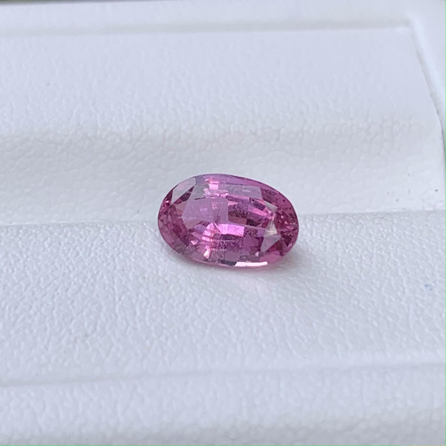 Pink Sapphire 1.76ct (UH) - Baza Boutique