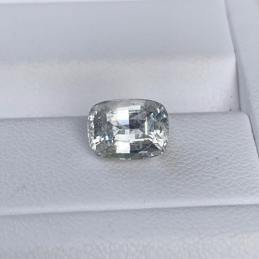White Sapphire 2.93ct - (H)