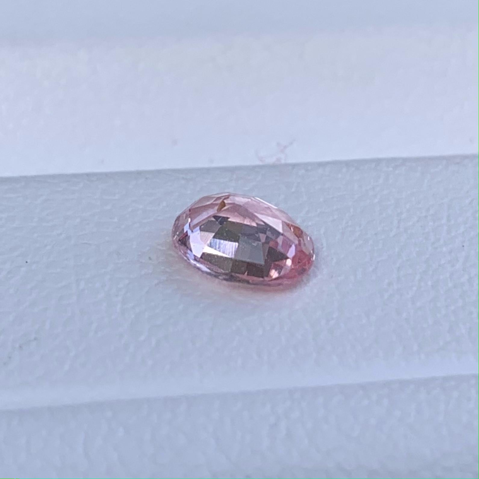 Natural Padparadscha Sapphire 0.72ct - (UH) - Baza Boutique