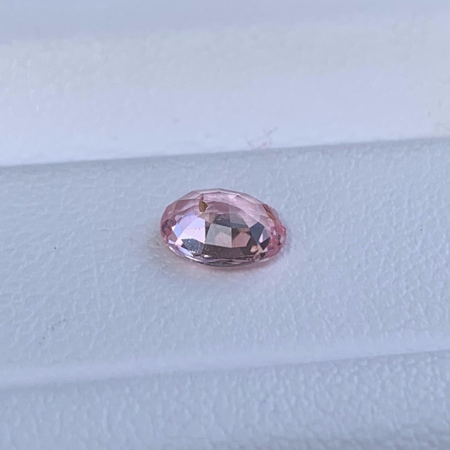 Natural Padparadscha Sapphire 0.72ct - (UH) - Baza Boutique