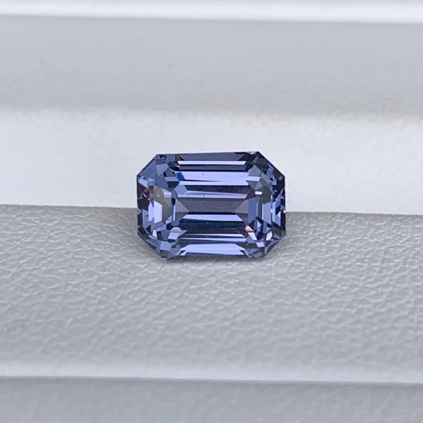 Natural Spinel 2.00ct - (UH) - Baza Boutique