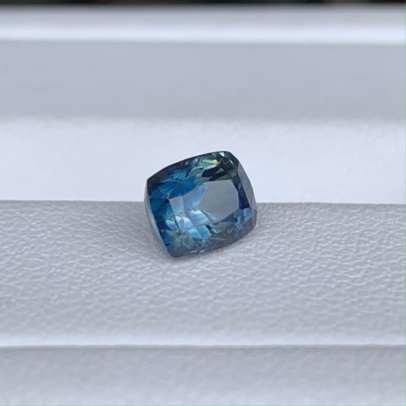 Natural Teal Sapphire 1.41ct - (UH) - Baza Boutique