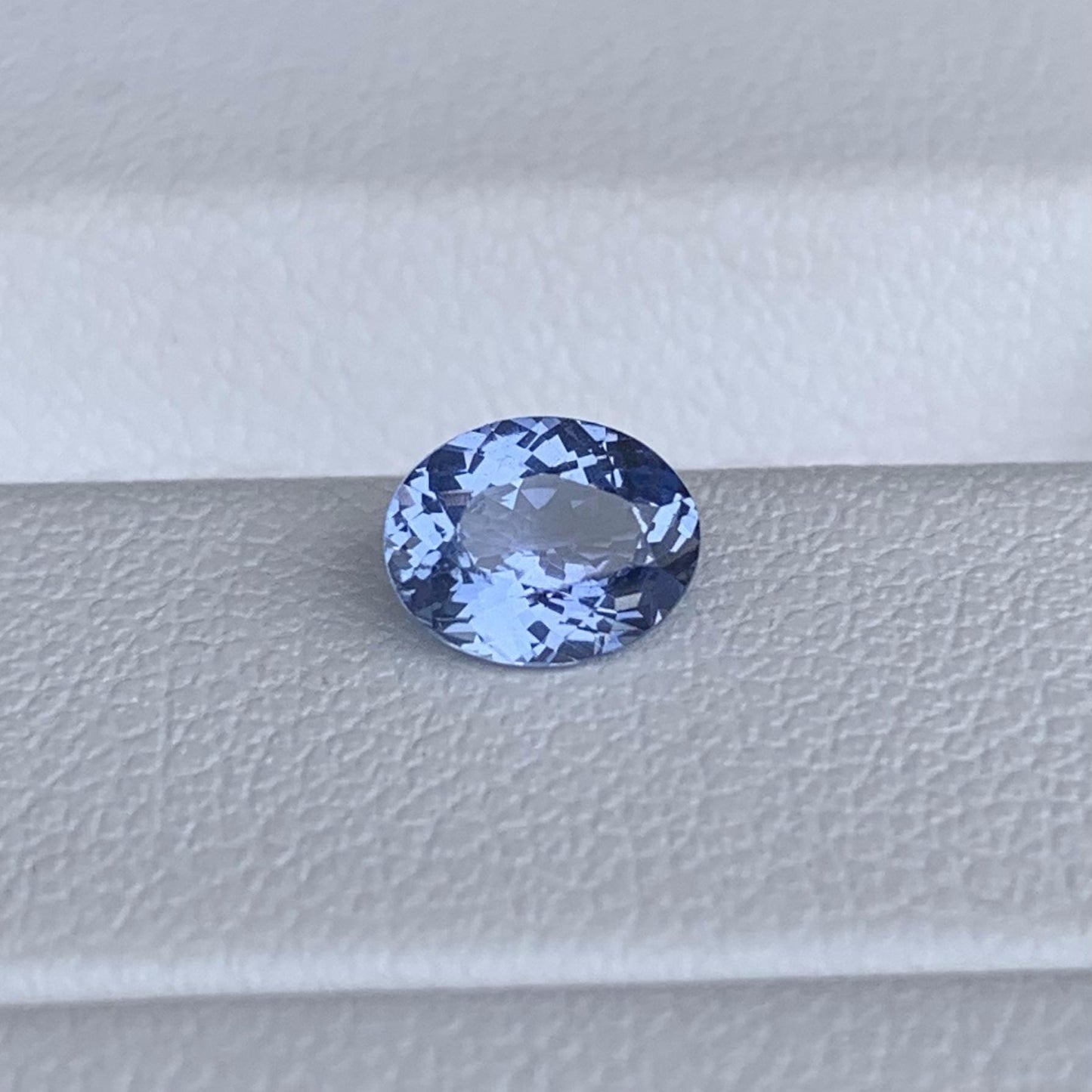 Light Blue Sapphire 0.88ct (H) - Baza Boutique