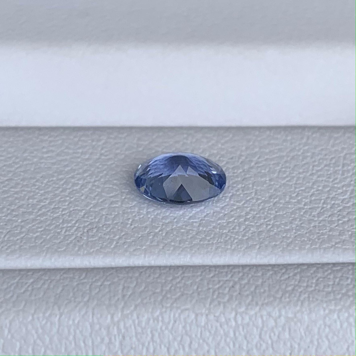 Light Blue Sapphire 0.88ct (H) - Baza Boutique