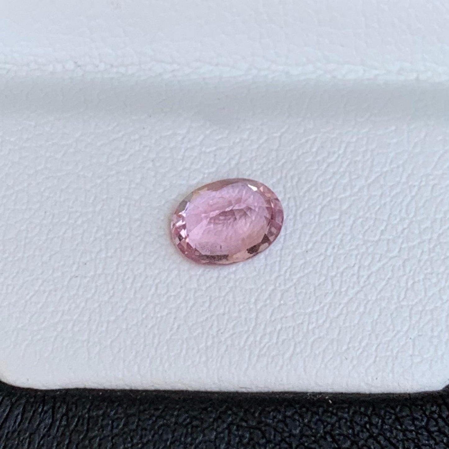 Natural Padparadscha Sapphire 1.03ct - (UH) - Baza Boutique