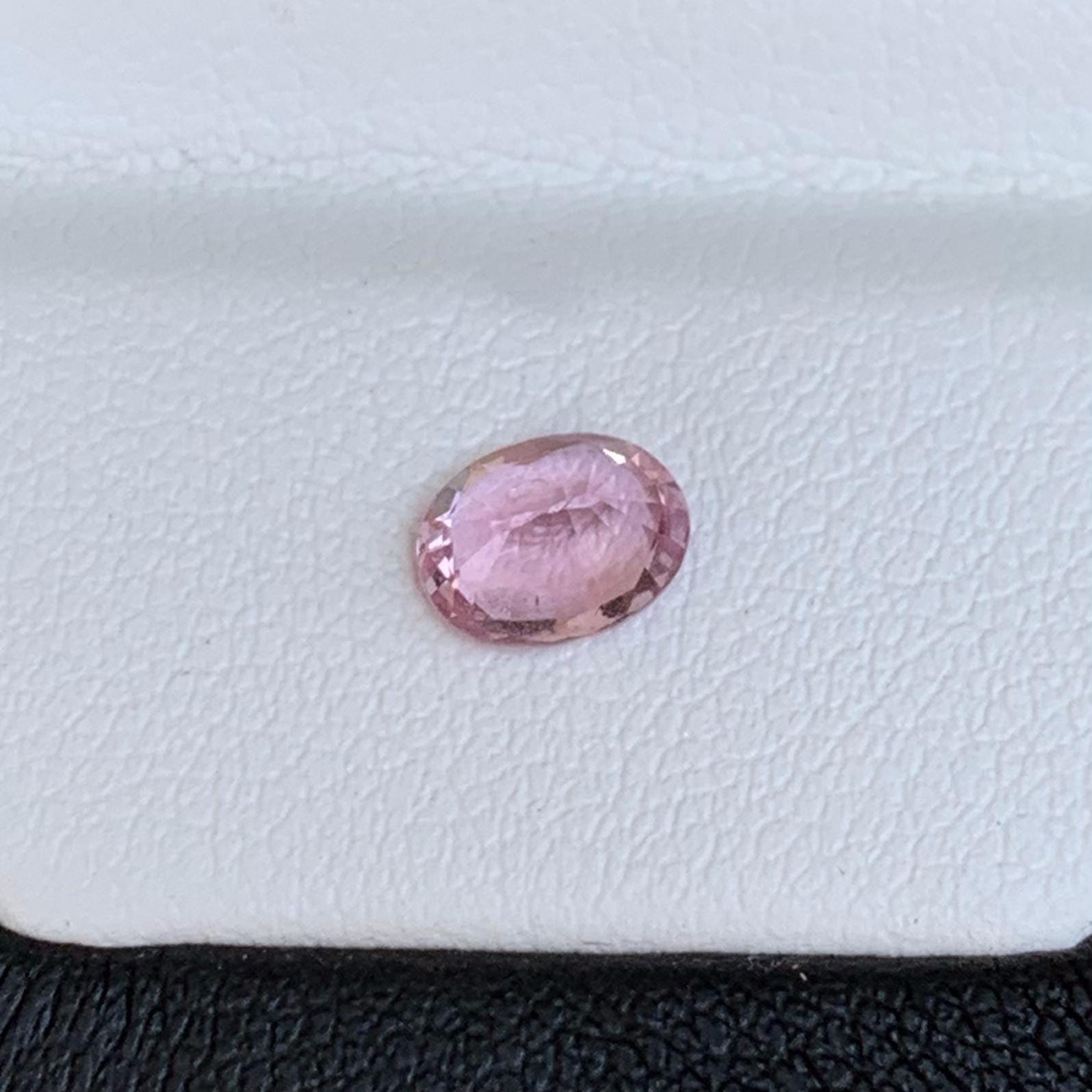 Natural Padparadscha Sapphire 1.03ct - (UH) - Baza Boutique