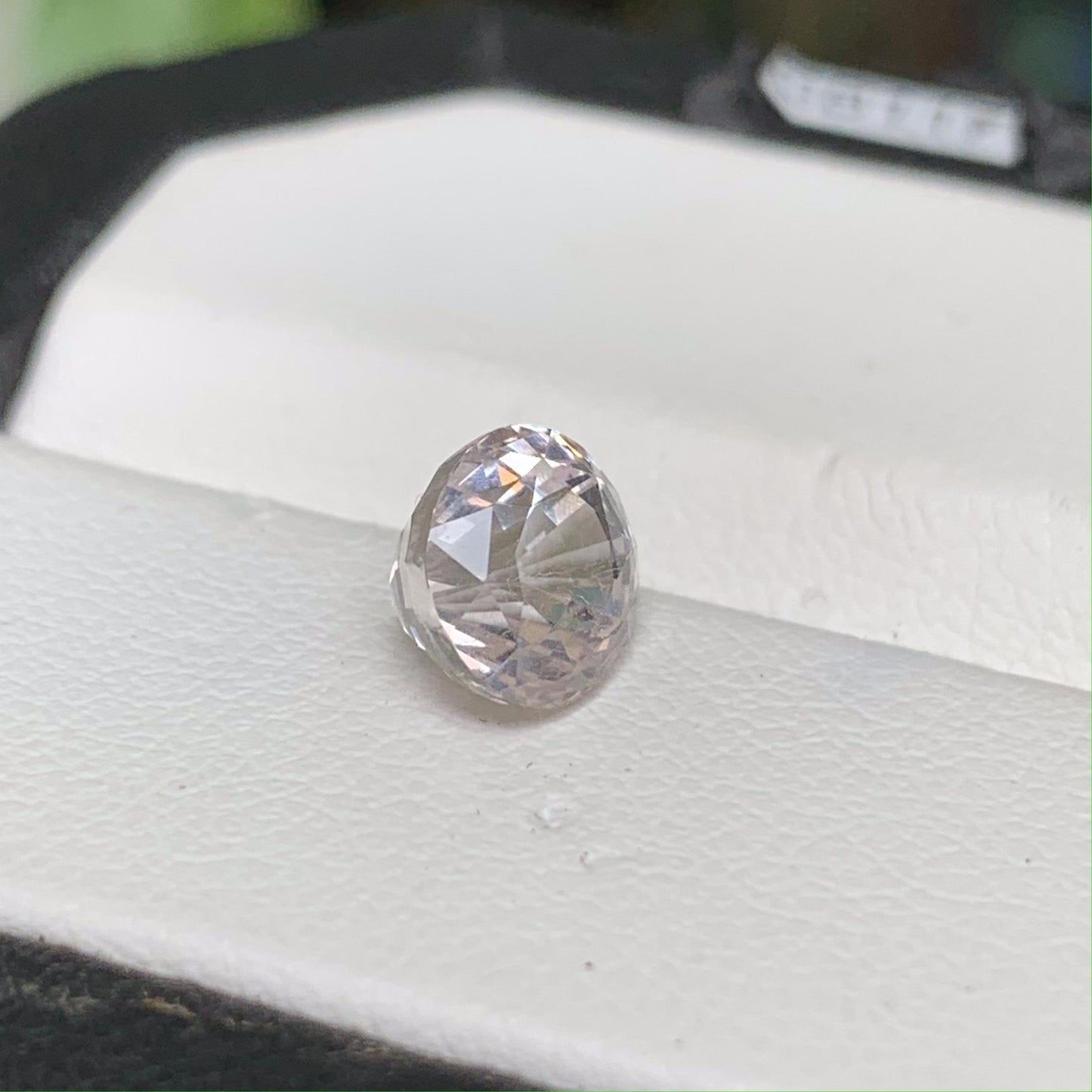 Peach Sapphire 2.43ct - (UH) - Baza Boutique