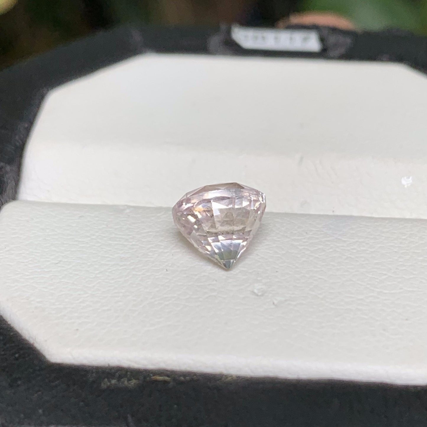 Peach Sapphire 2.43ct - (UH) - Baza Boutique