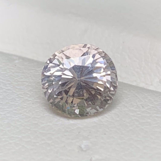 Peach Sapphire 2.43ct - (UH) - Baza Boutique