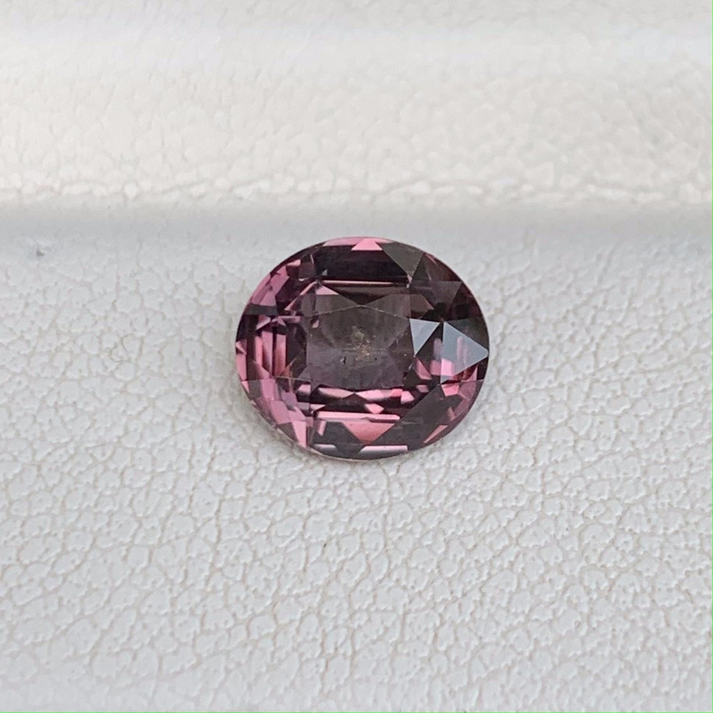 Whisky Sapphire 1.95ct - (H) - Baza Boutique