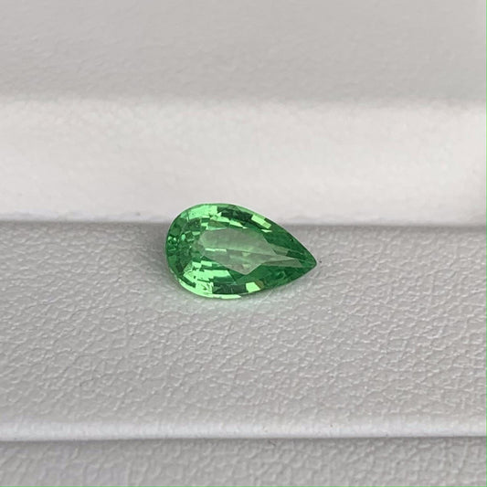 Natural Tsavorite Garnet 1.03ct (UH) - Baza Boutique