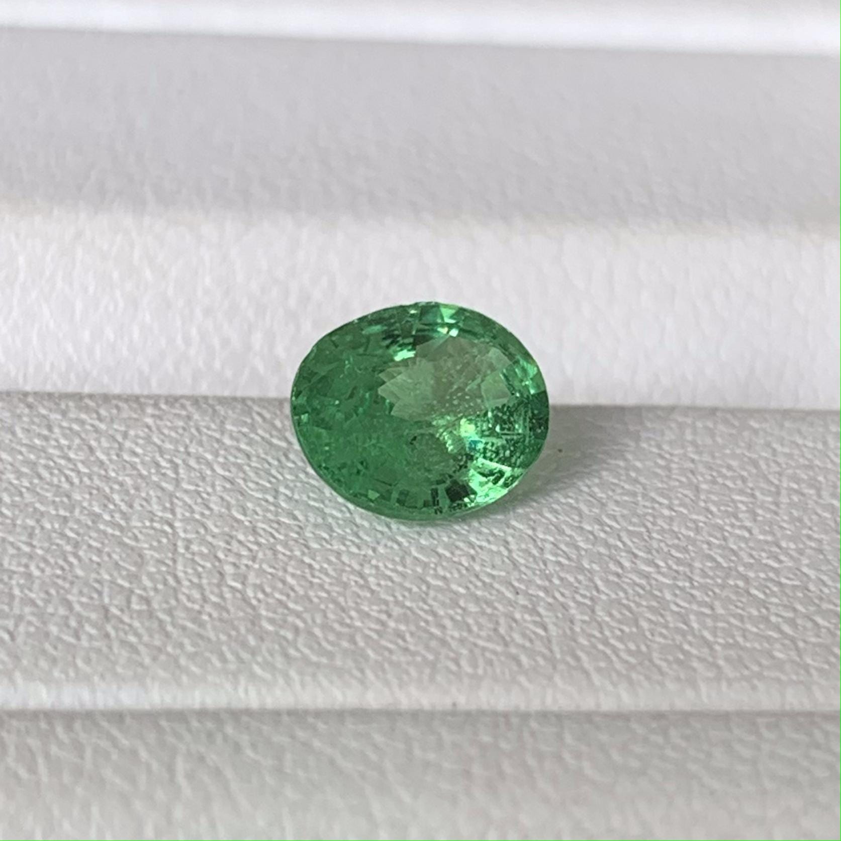 Natural Tsavorite Garnet 1.06ct (UH) - Baza Boutique