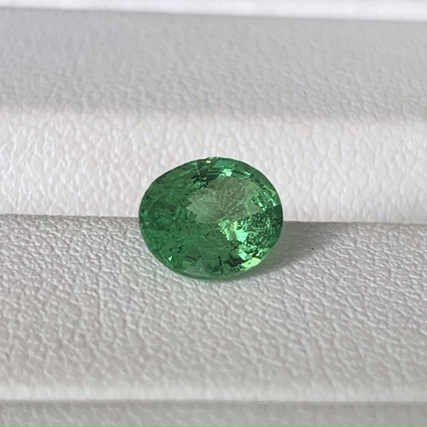 Natural Tsavorite Garnet 1.06ct (UH) - Baza Boutique