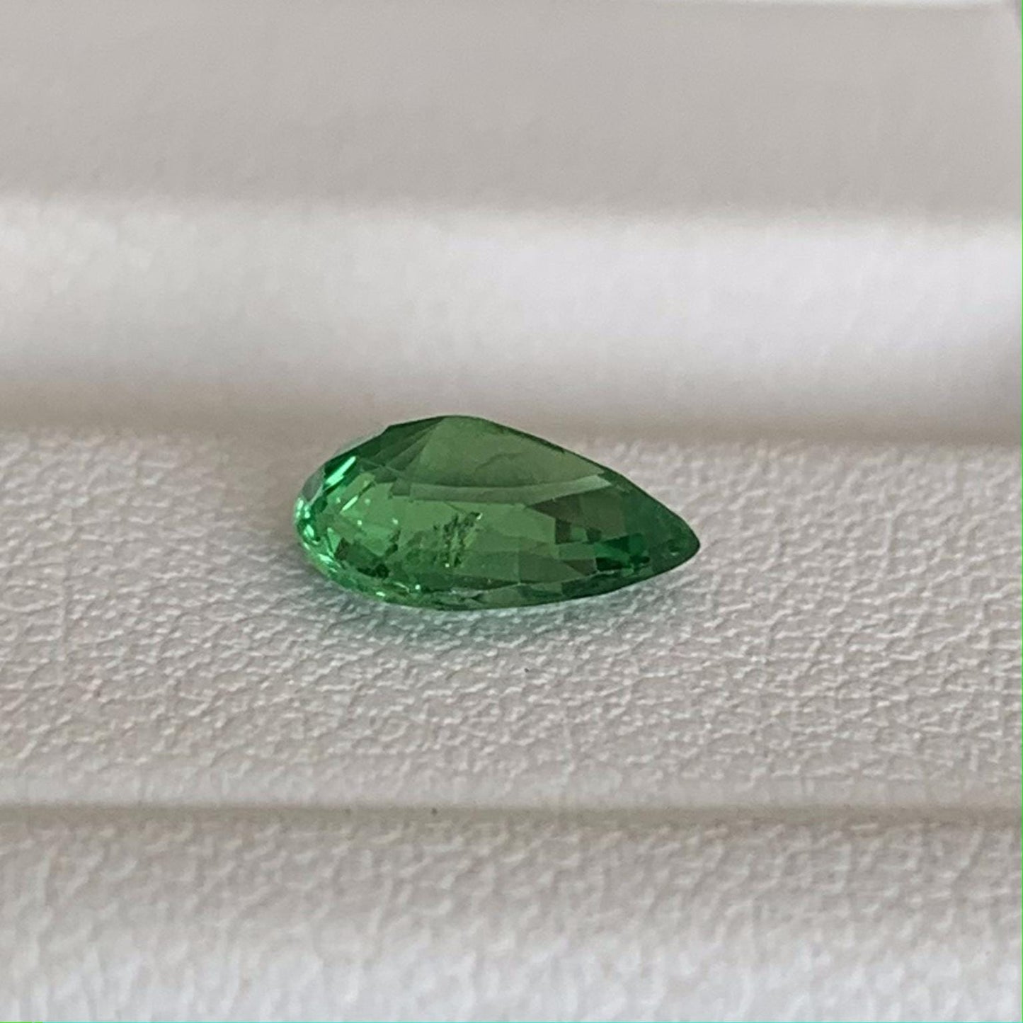 Natural Tsavorite Garnet 1.03ct (UH)