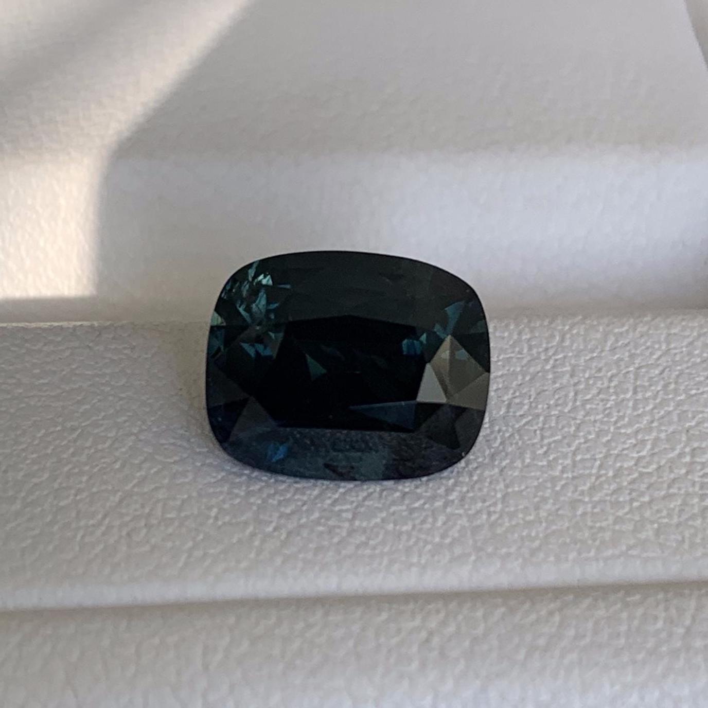 Natural Teal Sapphire 4.12ct - (H) - Baza Boutique