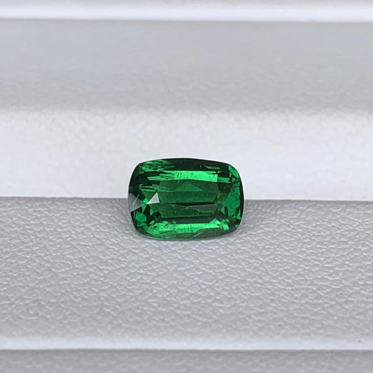 Natural Tsavorite Garnet 1.16ct (UH) - Baza Boutique
