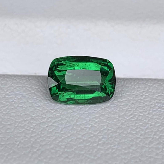 Natural Tsavorite Garnet 1.16ct (UH) - Baza Boutique