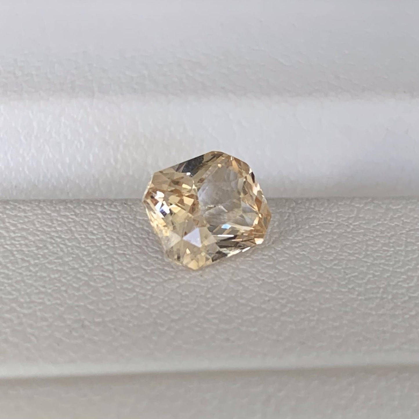 Natural Peach Sapphire 1.32ct (UH) - Baza Boutique