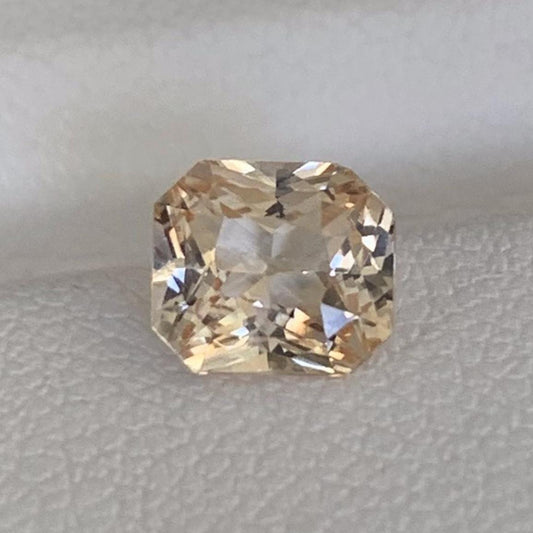 Natural Peach Sapphire 1.32ct (UH) - Baza Boutique