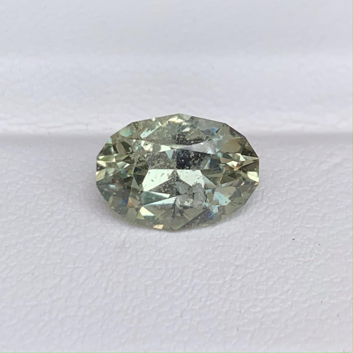 Mint Green Sapphire 3.16ct (UH) - Baza Boutique