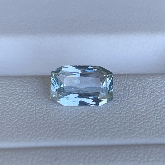 Ocean Light Blue Teal Sapphire 2.22ct (H) - Baza Boutique