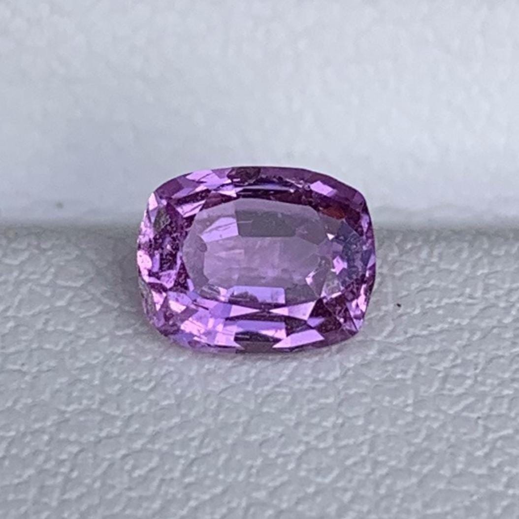 Violet Sapphire 0.88ct - (UH) - Baza Boutique