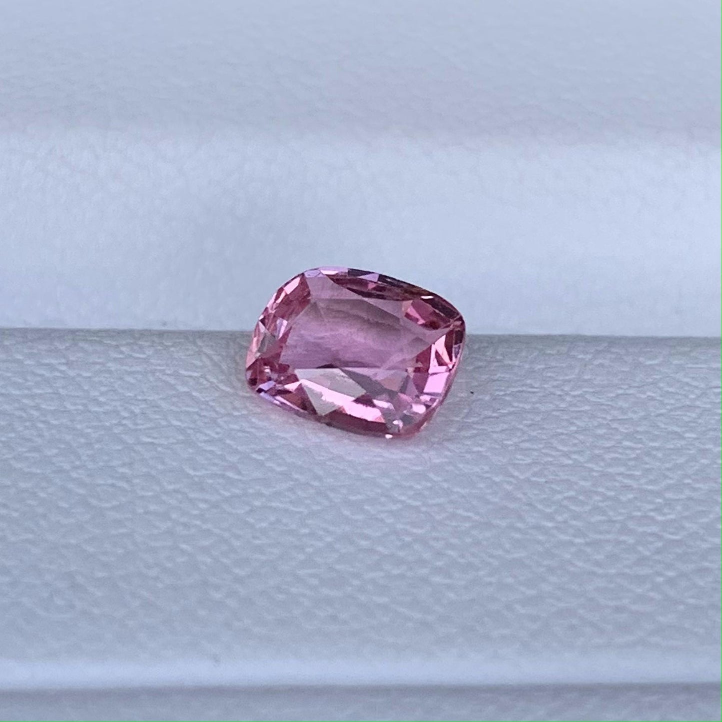Natural Padparadscha Sapphire 1.00ct - (UH)