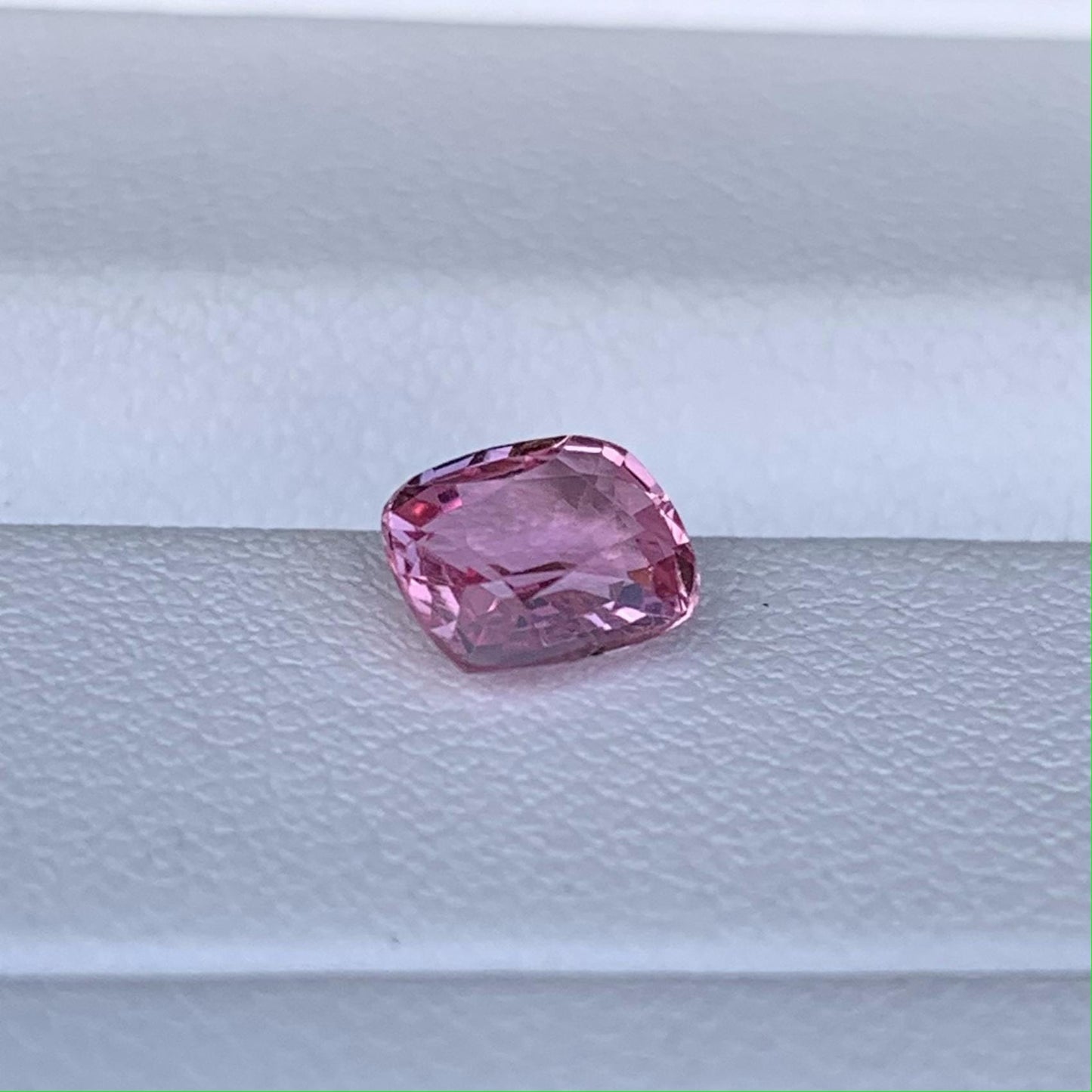 Natural Padparadscha Sapphire 1.00ct - (UH)