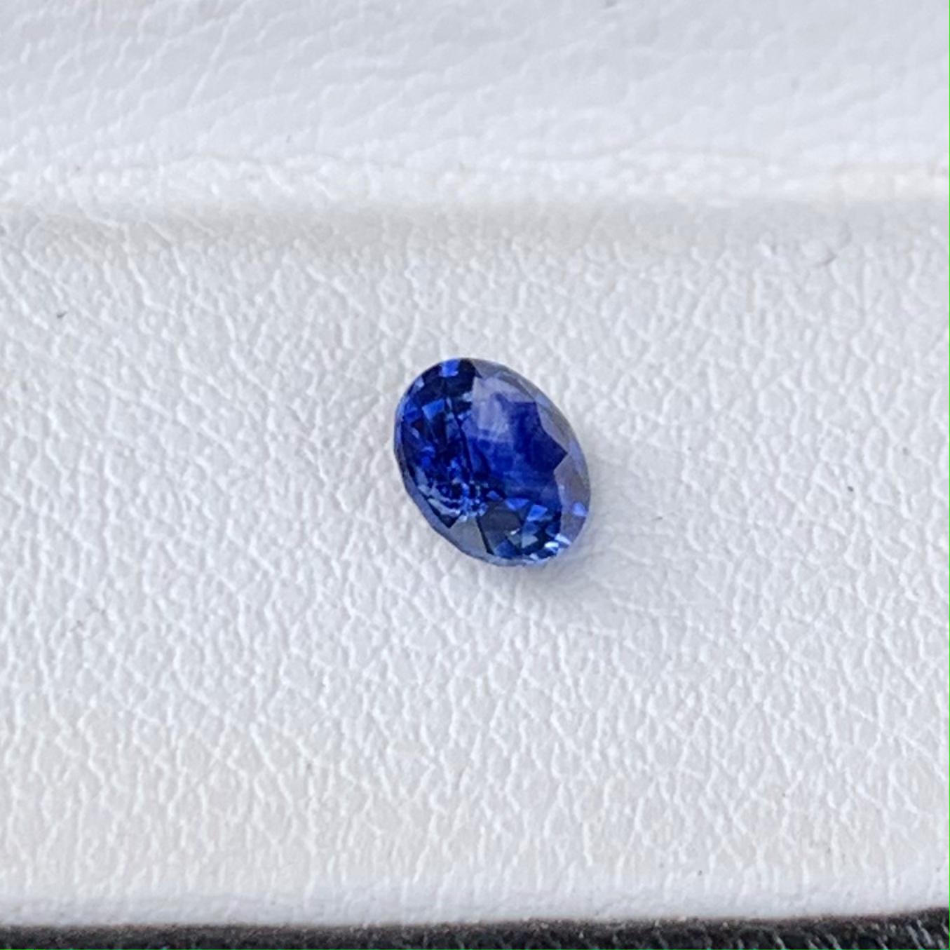 Oval Cut Royal Blue Sapphire 0.48ct (H) - Baza Boutique