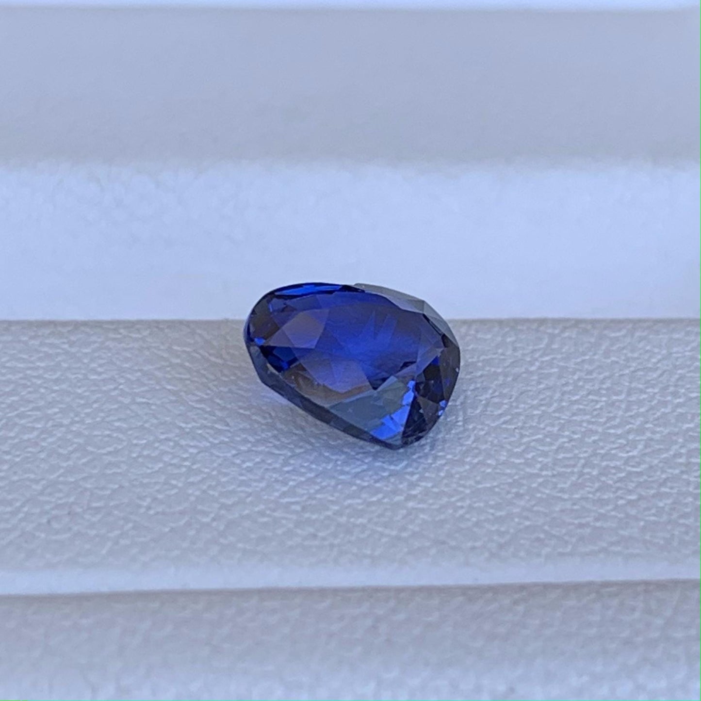 Natural Heart Shaped Royal Blue Sapphire 1.43ct - (H) - Baza Boutique