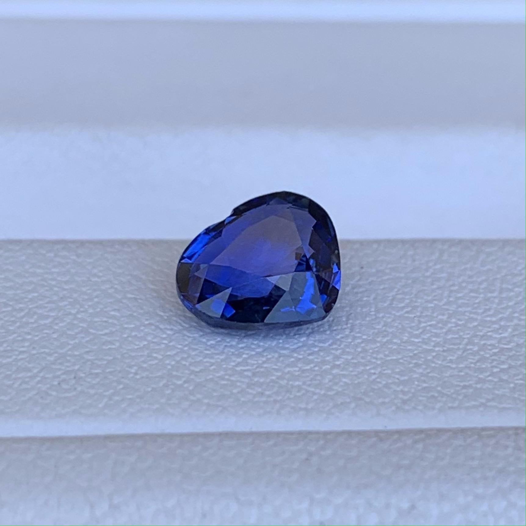 Natural Heart Shaped Royal Blue Sapphire 1.43ct - (H) - Baza Boutique