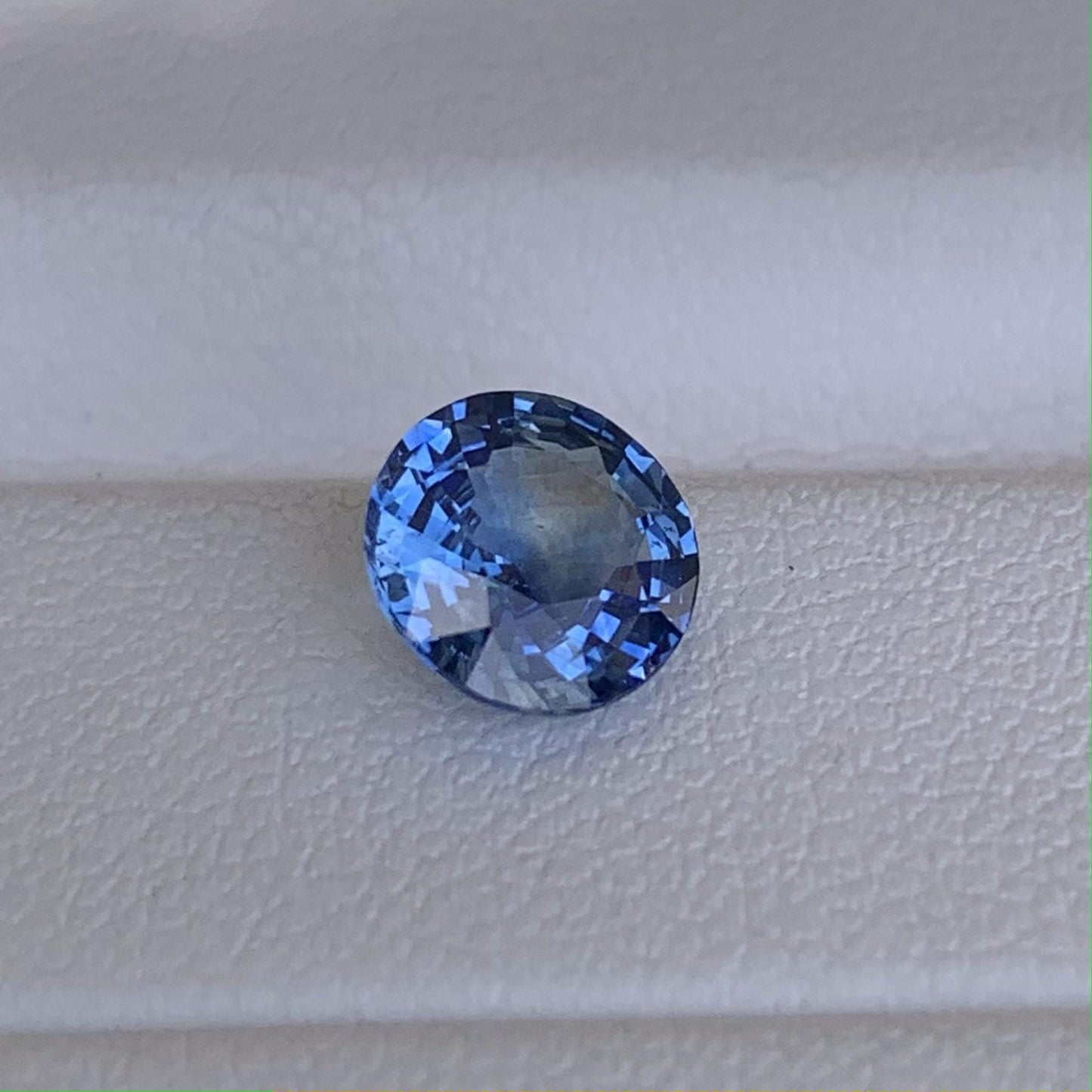 Cornflower Blue Sapphire 1.54ct (H) - Baza Boutique