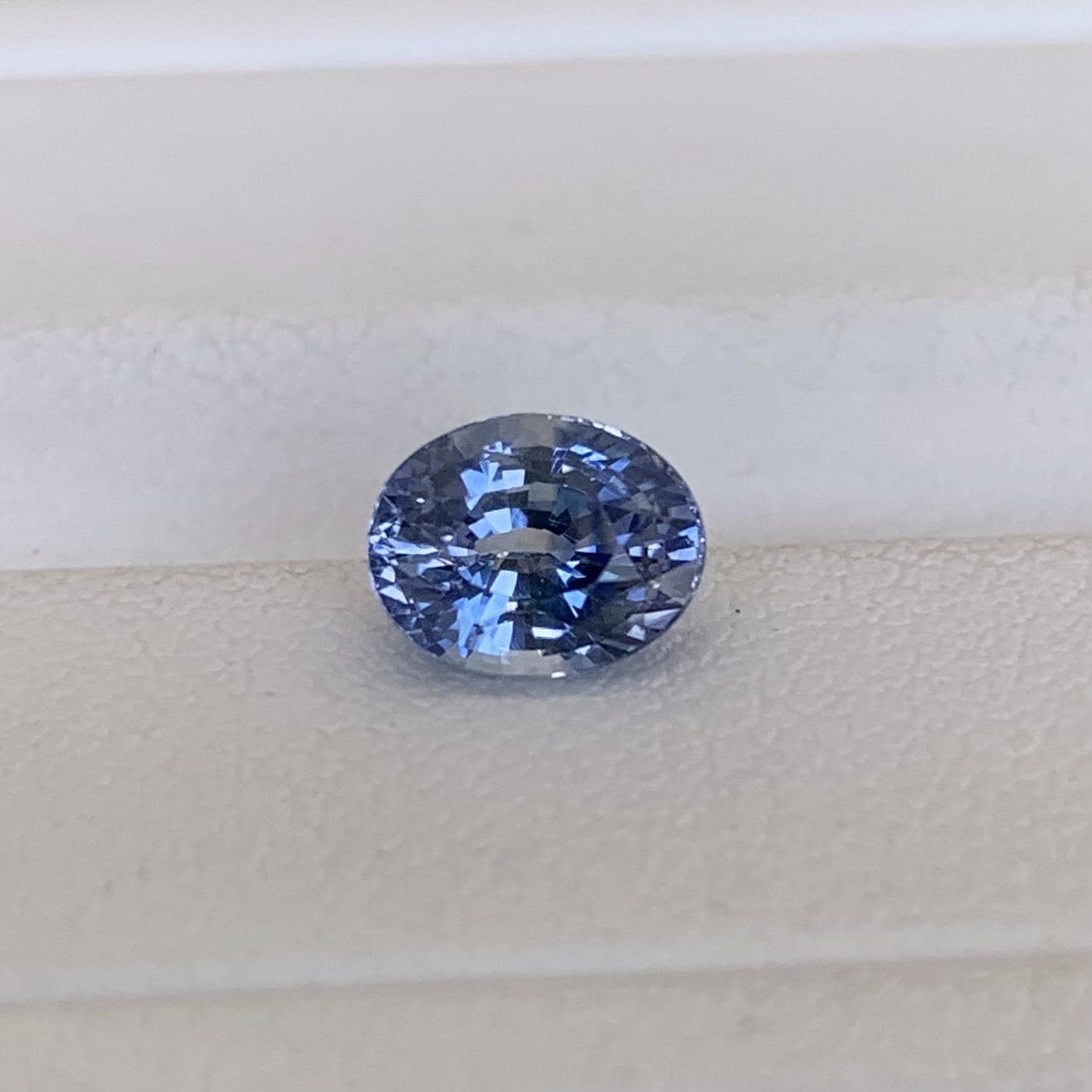 Bi Color Sapphire 1.41ct - (H) - Baza Boutique