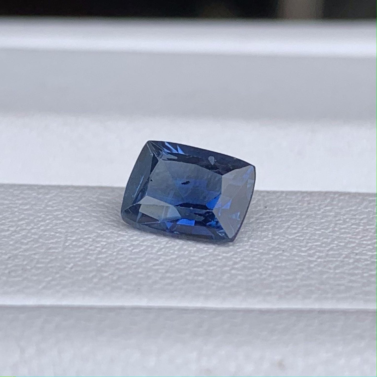 Natural Blue Sapphire 1.08Cts - Baza Boutique