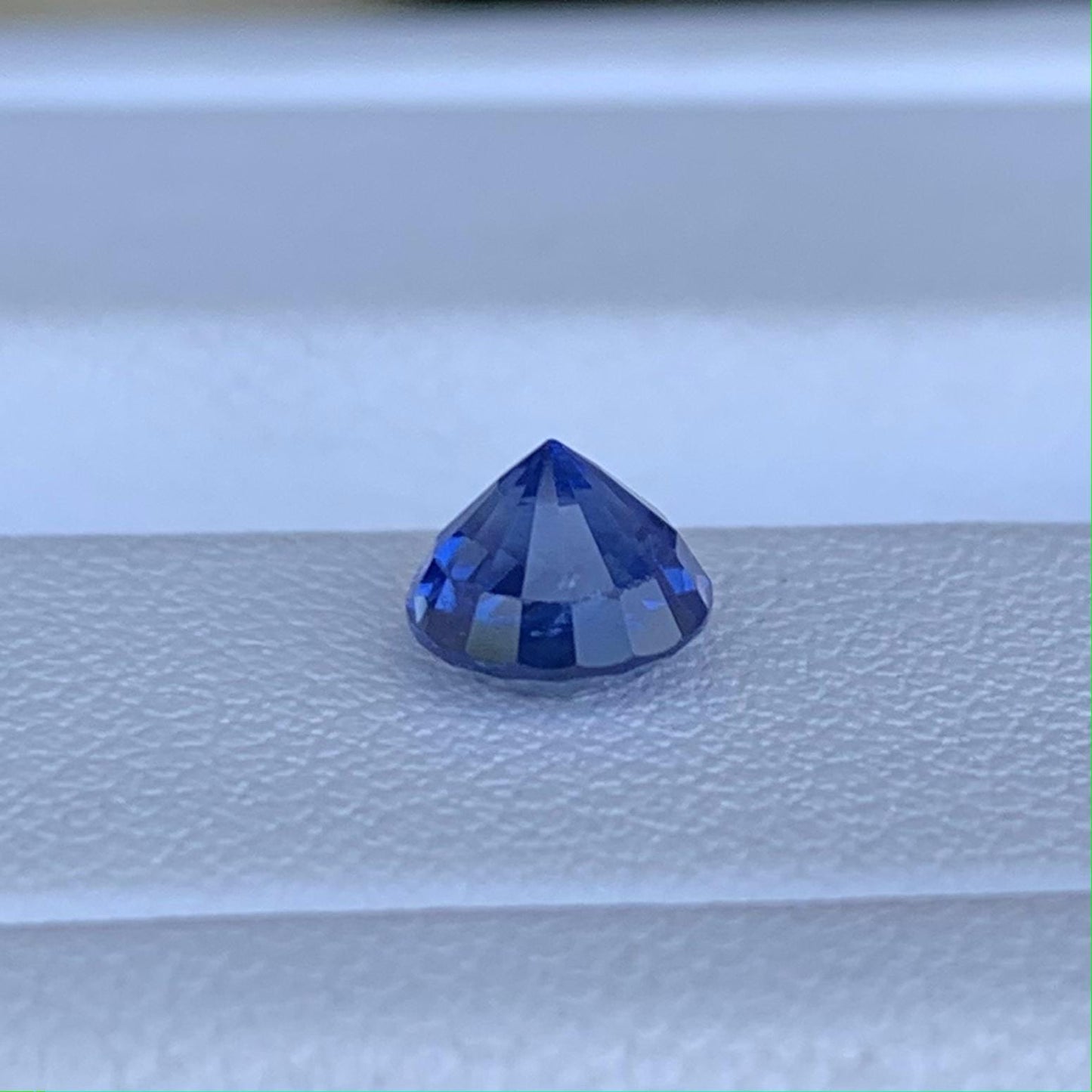 Natural Royal Blue Sapphire 1.09ct - (H) - Baza Boutique
