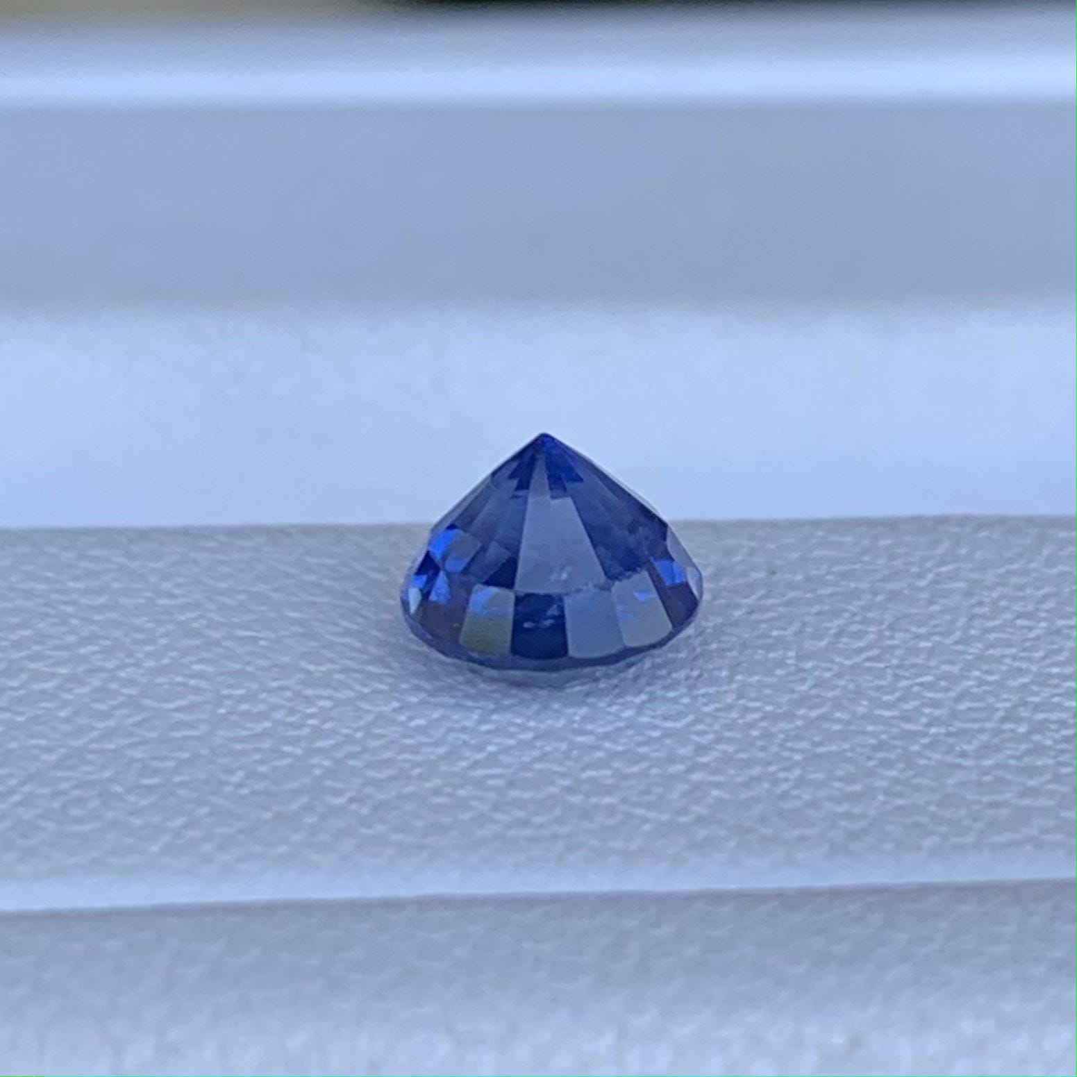 Natural Royal Blue Sapphire 1.09ct - (H) - Baza Boutique