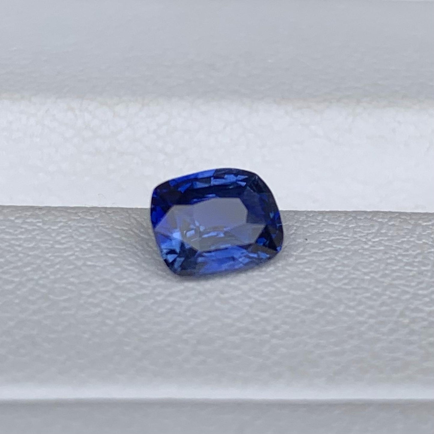 Natural Blue Sapphire 0.92ct (H)