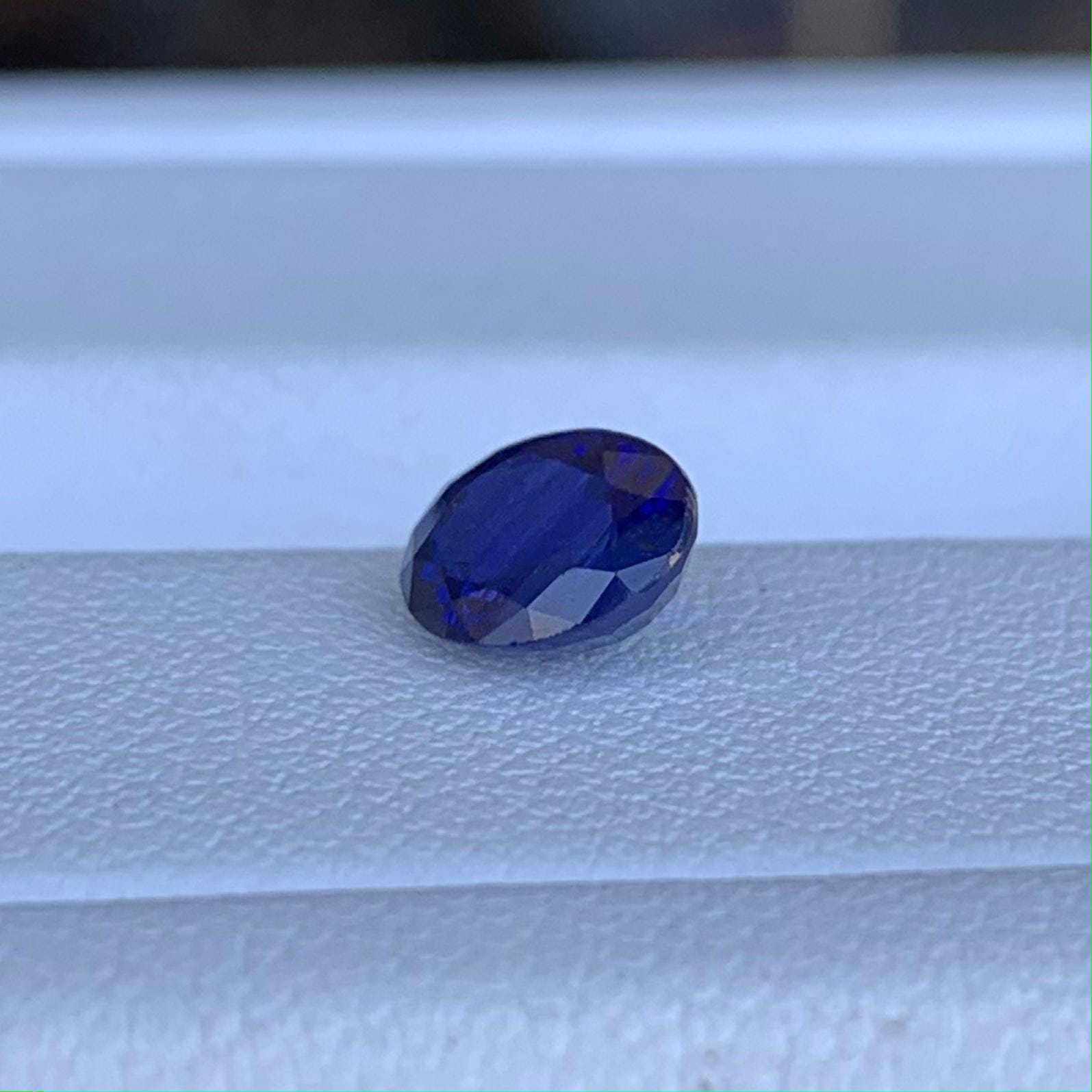 Natural Royal Blue Sapphire 1.00ct - (H) - Baza Boutique