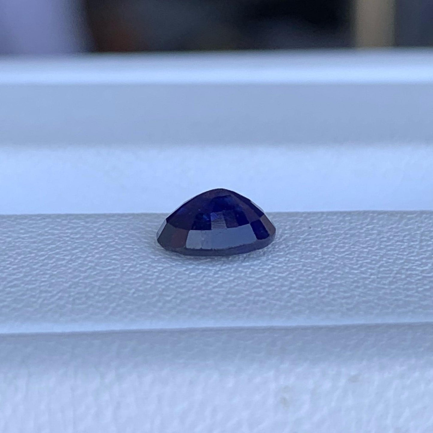 Natural Royal Blue Sapphire 1.00ct - (H) - Baza Boutique