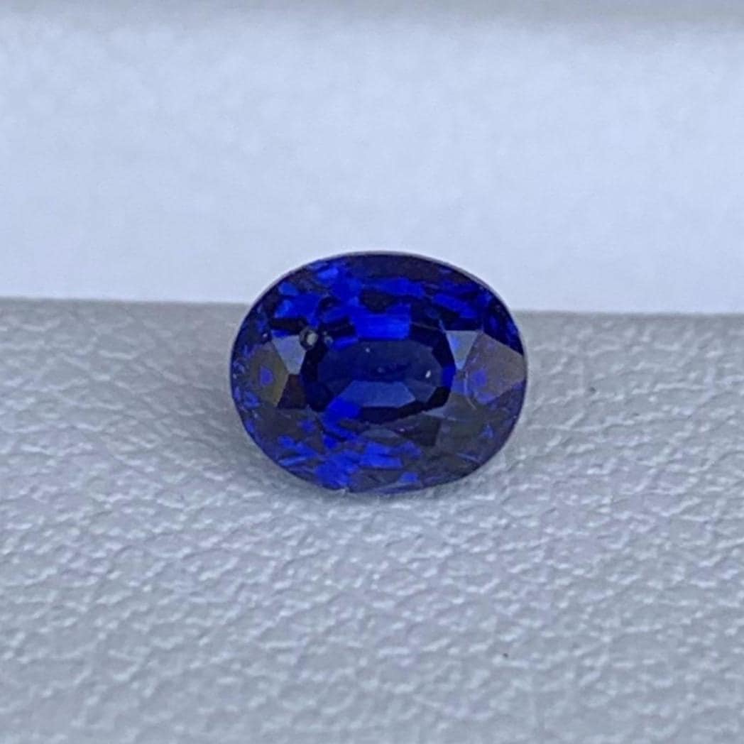 Natural Blue Sapphire 0.79ct - (H) - Baza Boutique