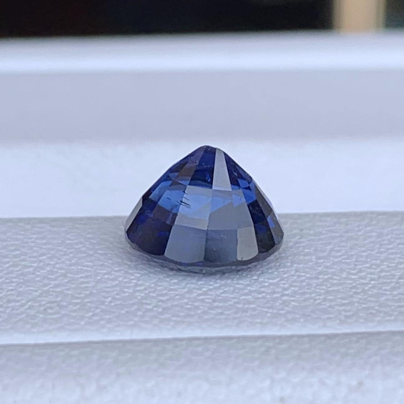 Natural Royal Blue Sapphire 2.44ct - (H) - Baza Boutique