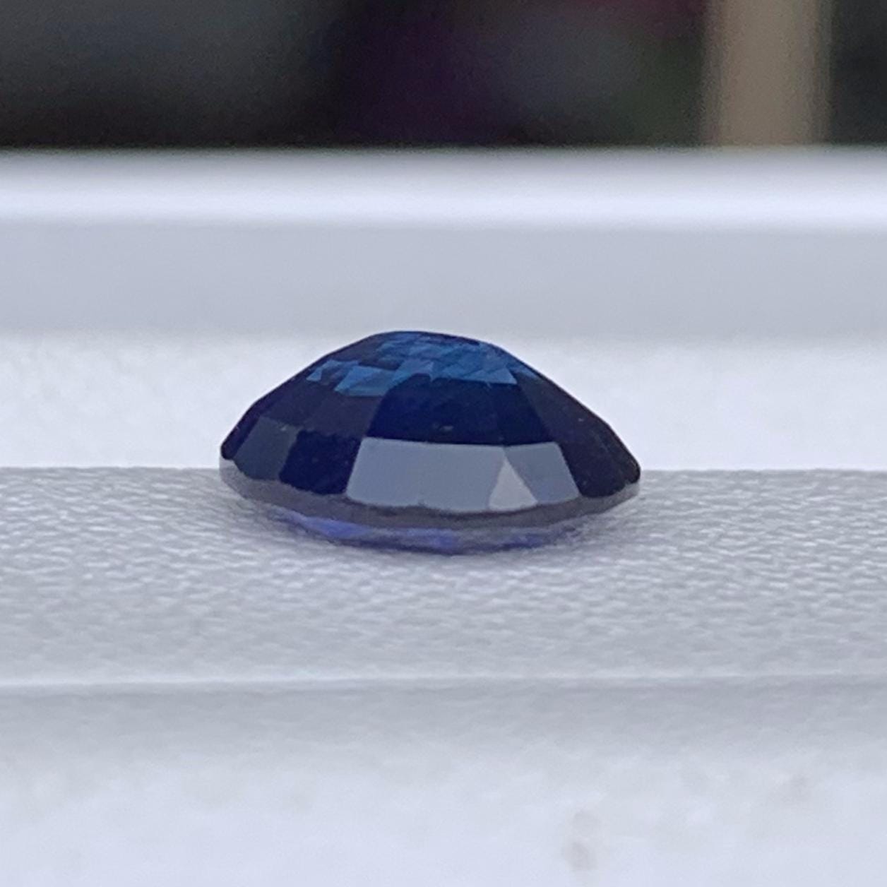 Ceylon Royal Blue Sapphire 2.01ct - (H) - Baza Boutique