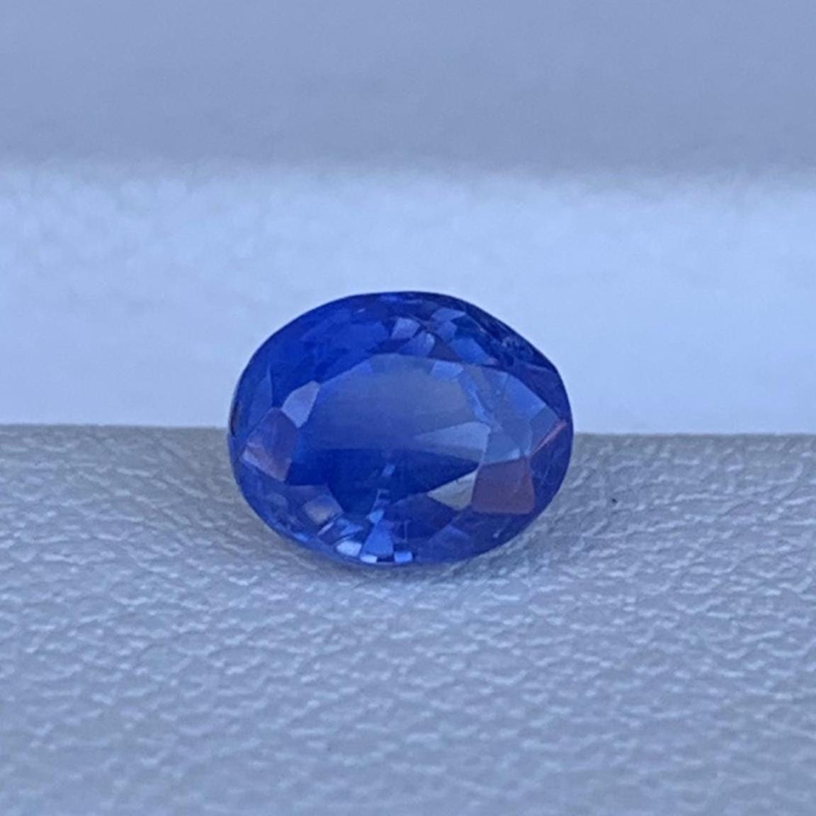Natural Ceylon Royal Blue Sapphire 1.15ct - (H) - Baza Boutique