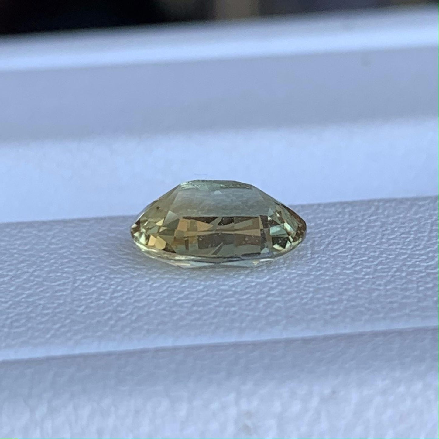 Natural Yellow Sapphire 1.51ct - (UH) - Baza Boutique
