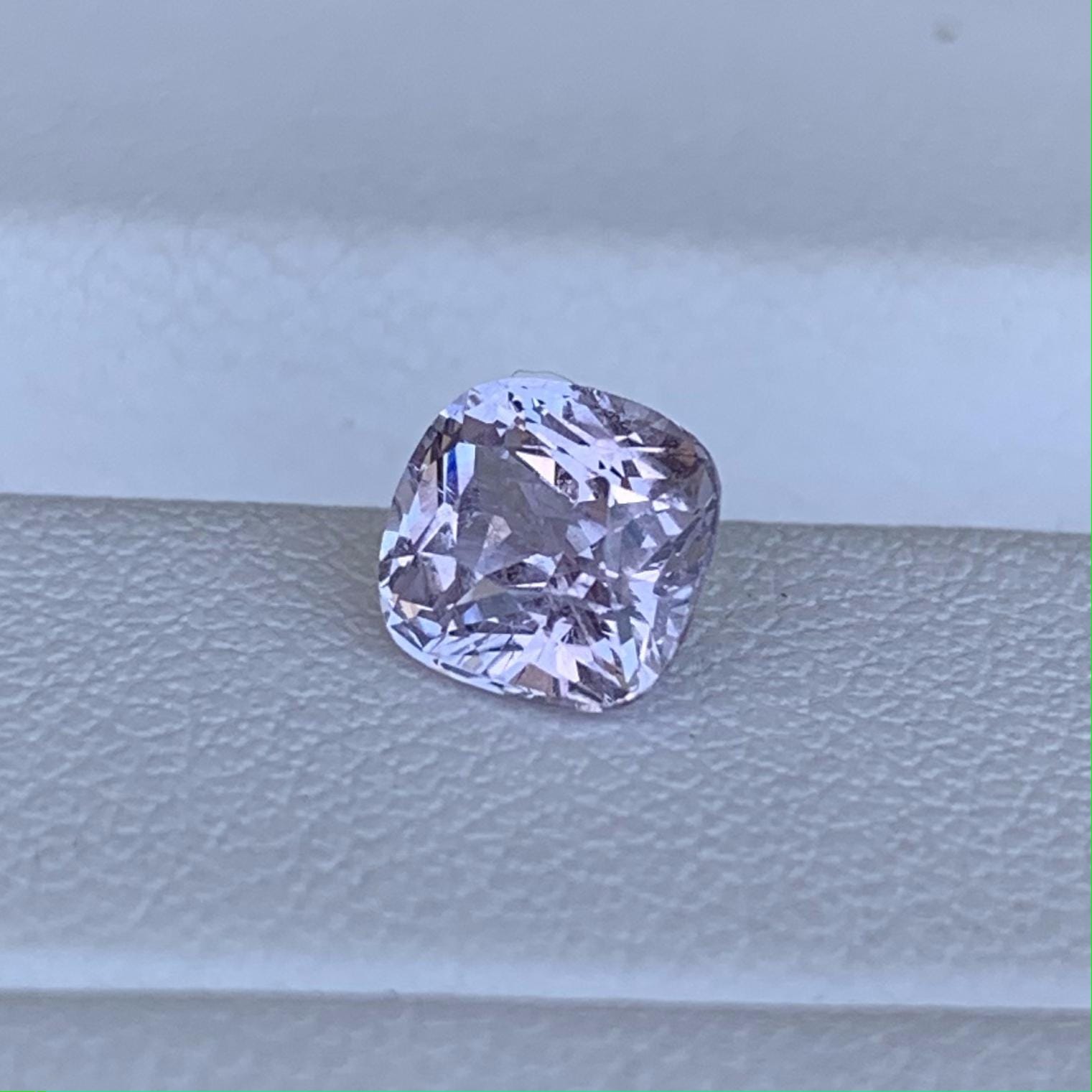 Lavender Peach Sapphire 1.20ct - (UH) - Baza Boutique
