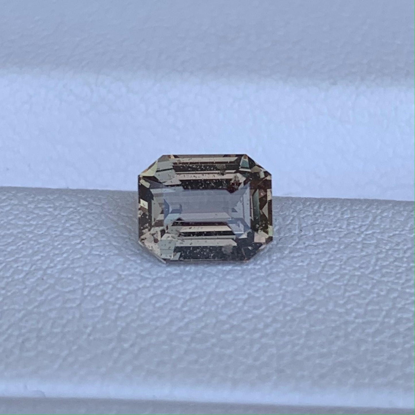 Color Changing Sapphire 1.38ct - (UH) - Baza Boutique