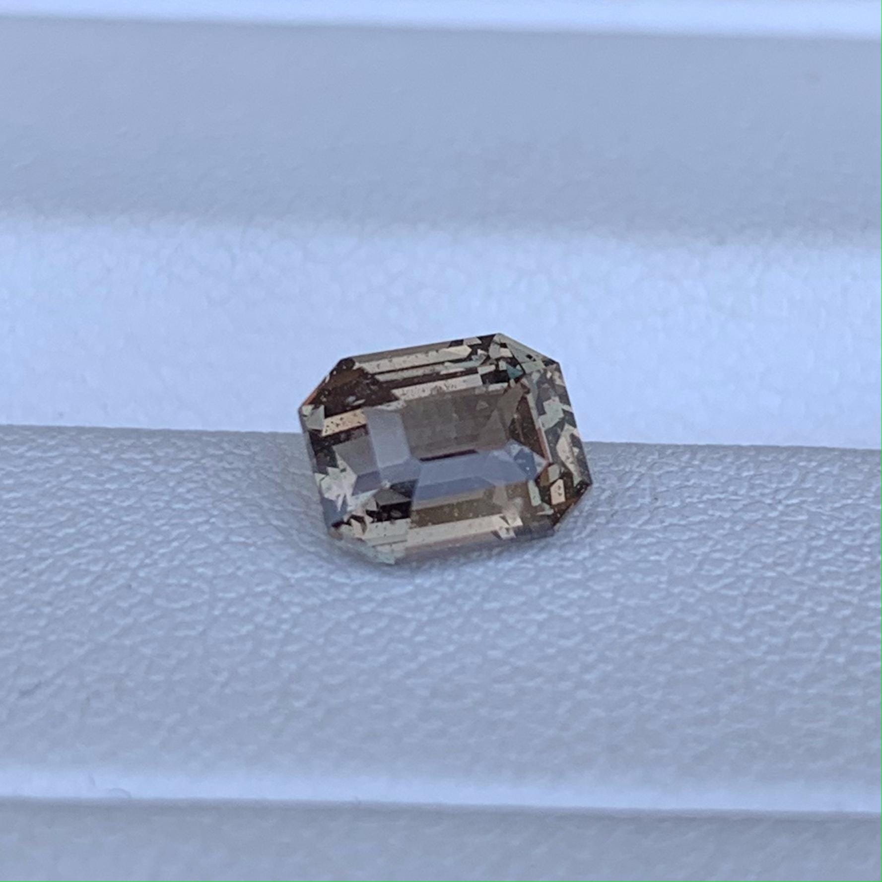 Color Changing Sapphire 1.38ct - (UH) - Baza Boutique