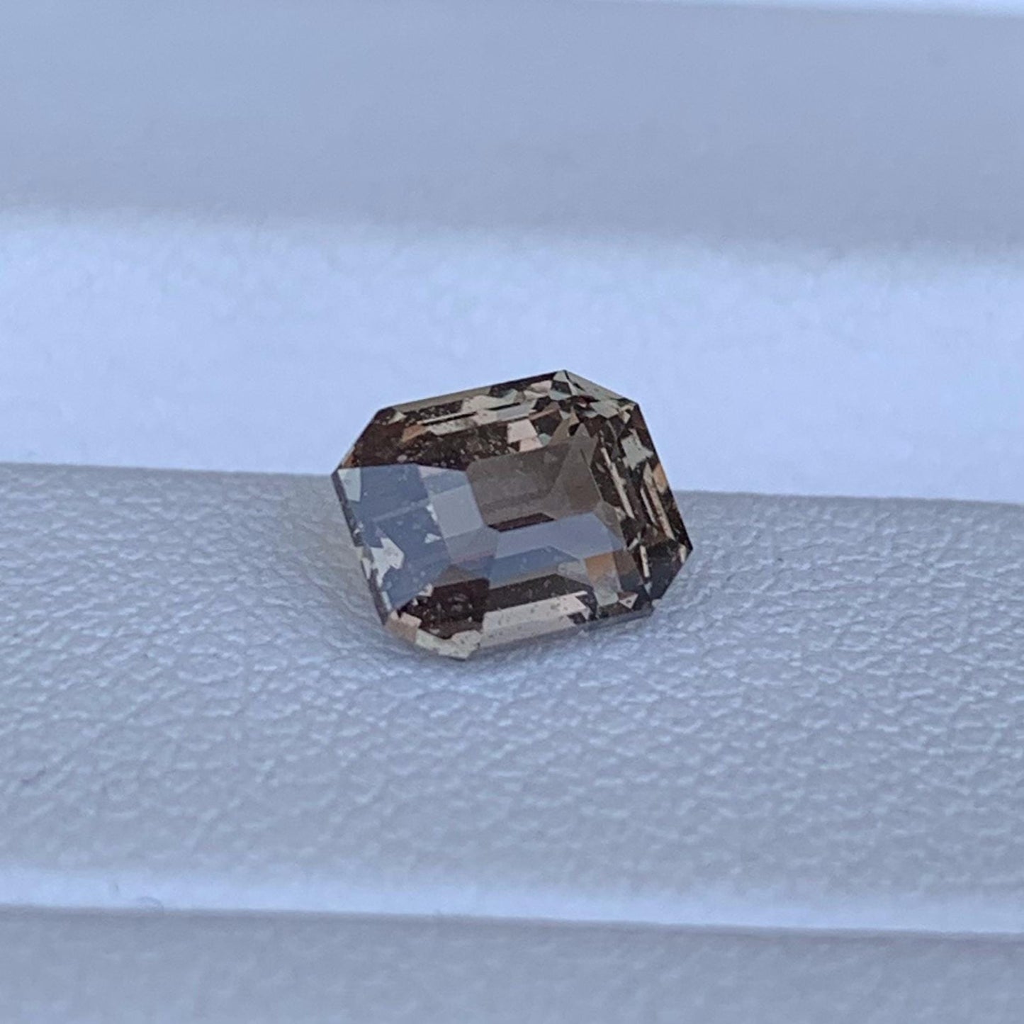 Color Changing Sapphire 1.38ct - (UH) - Baza Boutique